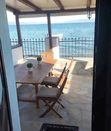 別荘 Malakion Rustic Seaside View *